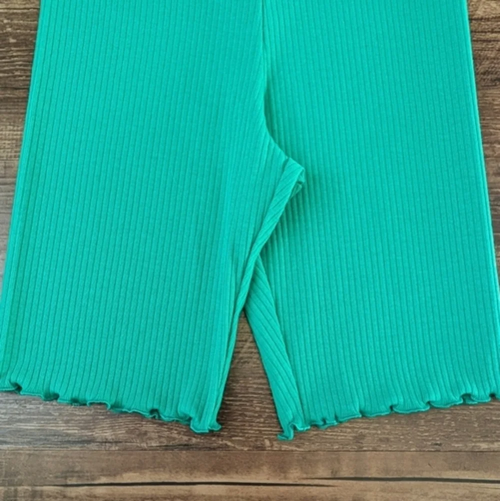 NWT Old Navy Green Bike Shorts